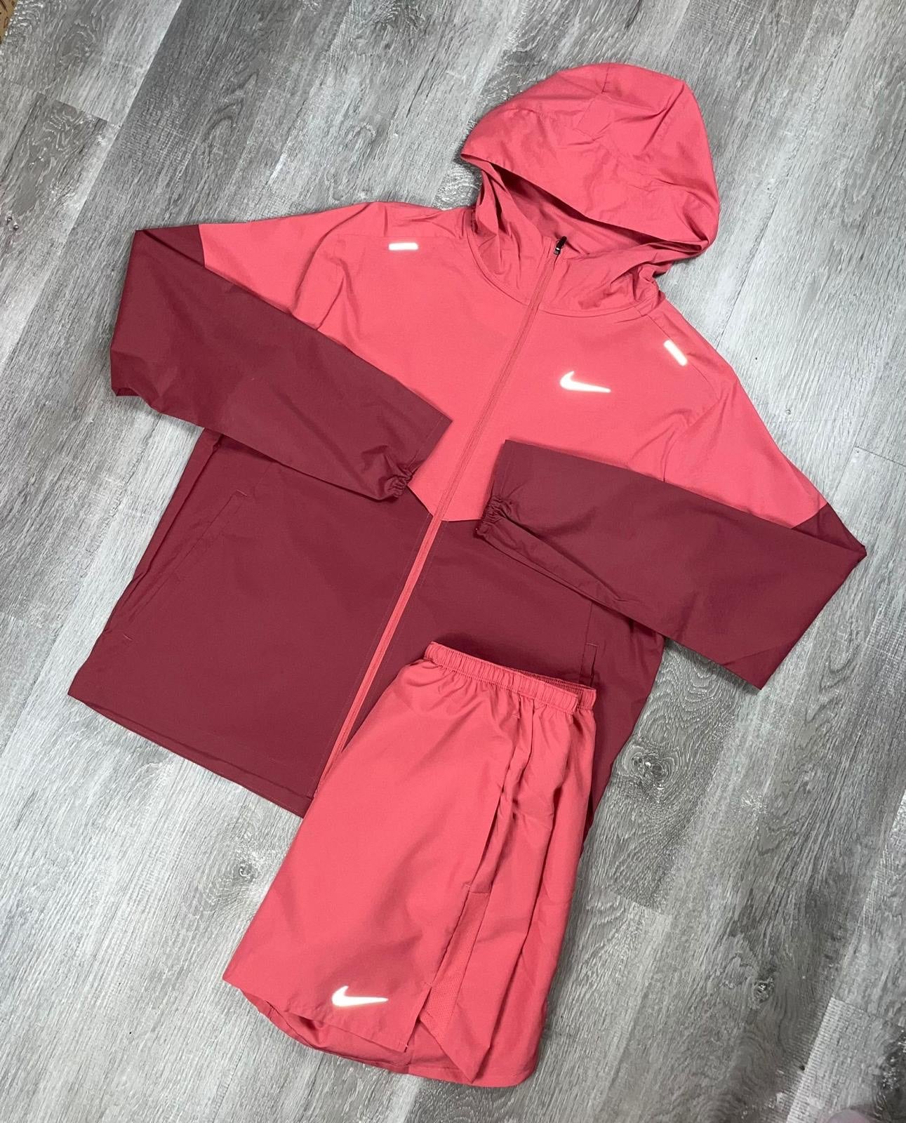 Nike 'Adobe Red' UV Run Repel Windrunner Set