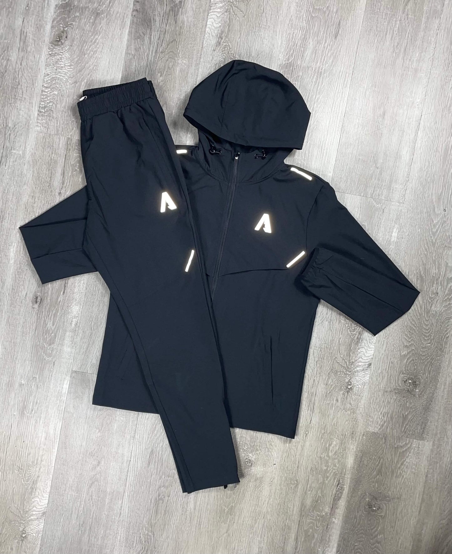 Aptrek 'Black' Peak Tracksuit Set